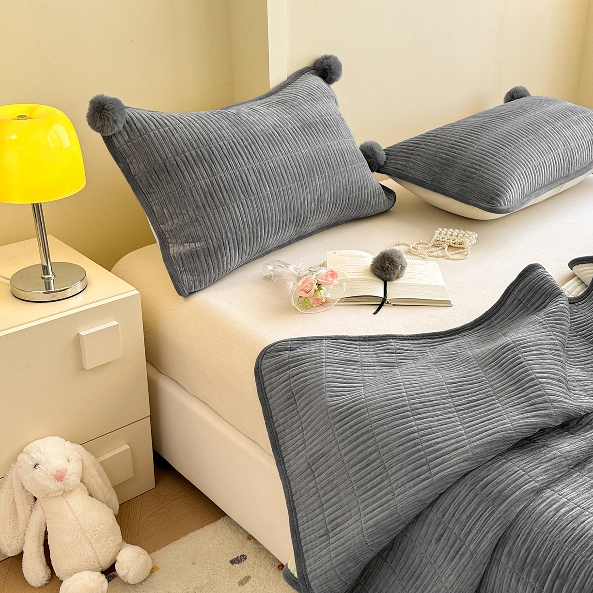 91家纺网 家纺一手货源 找家纺 寐居家纺 2025新款婴儿皱皱绒纯色床盖三件套 青岚-星夜灰