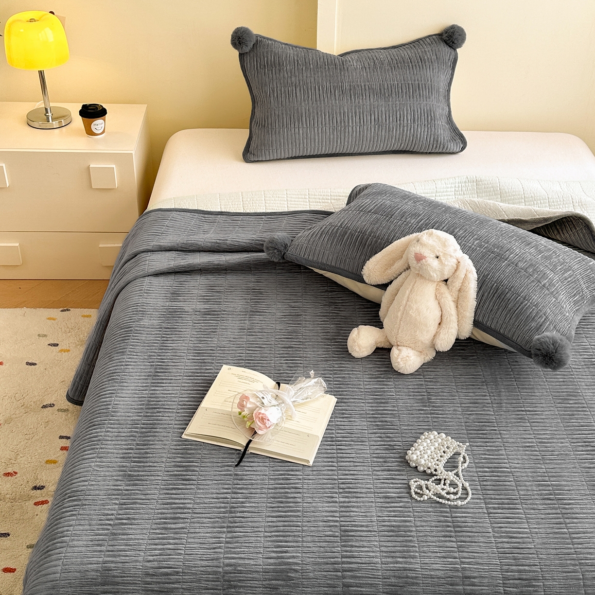 91家纺网 家纺一手货源 找家纺 寐居家纺 2025新款婴儿皱皱绒纯色床盖三件套 青岚-星夜灰