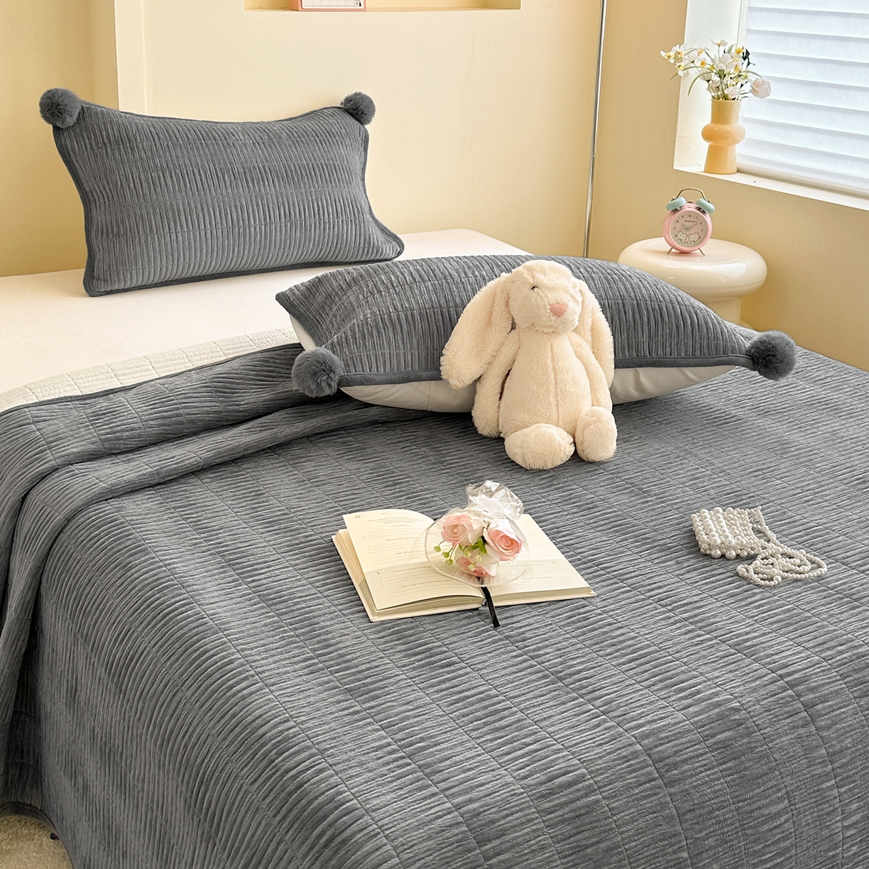 91家纺网 家纺一手货源 找家纺 寐居家纺 2025新款婴儿皱皱绒纯色床盖三件套 青岚-星夜灰