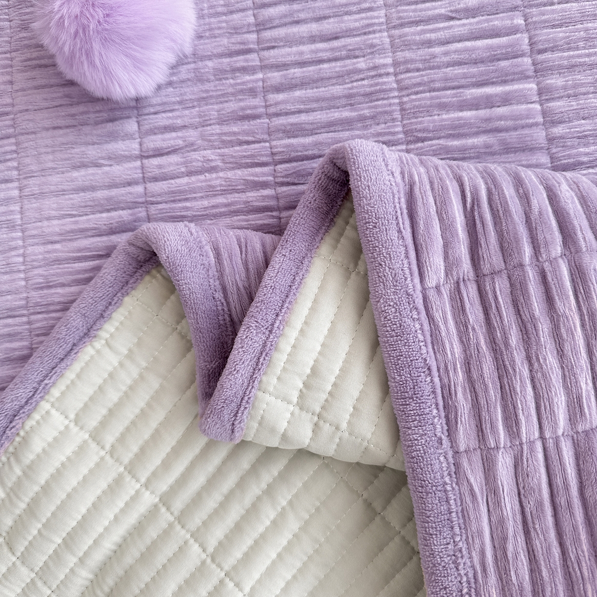 91家纺网 家纺一手货源 找家纺 寐居家纺 2025新款婴儿皱皱绒纯色床盖三件套 青岚-芙蓉紫