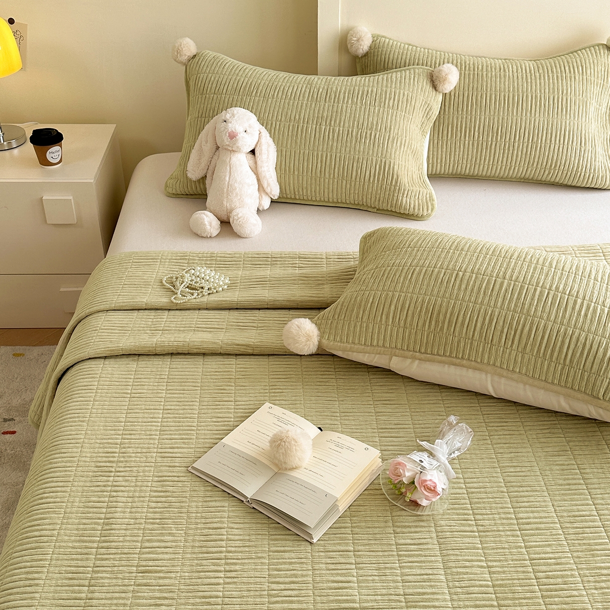 91家纺网 家纺一手货源 找家纺 寐居家纺 2025新款婴儿皱皱绒纯色床盖三件套 青岚-苹果绿