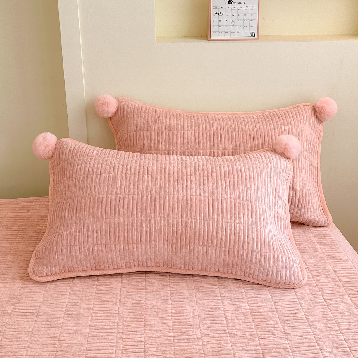 91家纺网 家纺一手货源 找家纺 寐居家纺 2025新款婴儿皱皱绒纯色床盖三件套 青岚-木槿粉