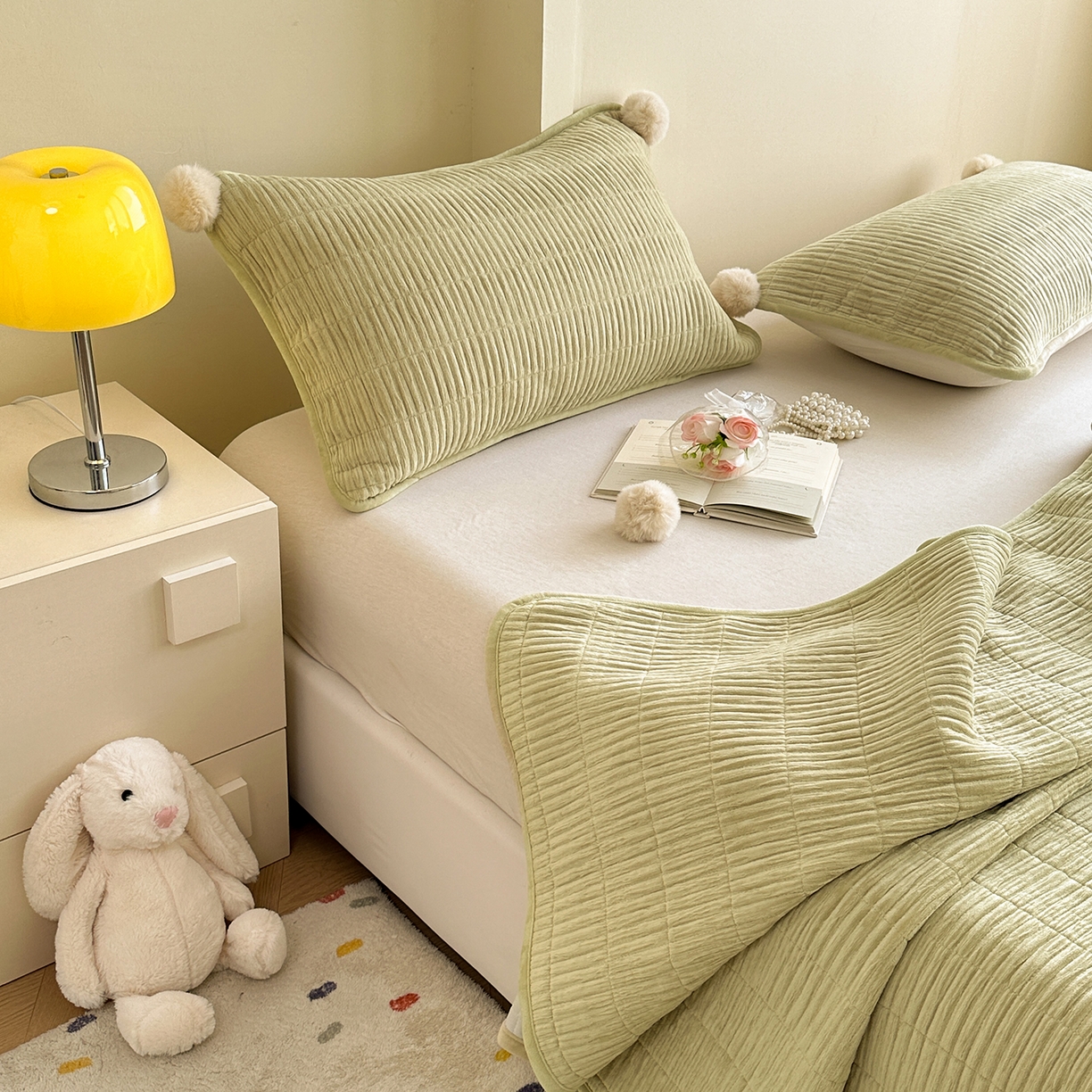 91家纺网 家纺一手货源 找家纺 寐居家纺 2025新款婴儿皱皱绒纯色床盖三件套 青岚-苹果绿