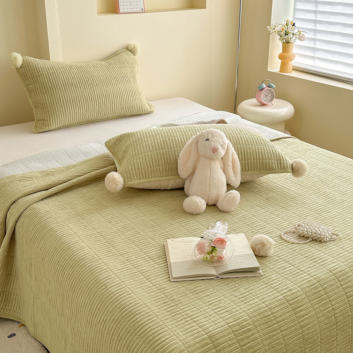 91家纺网 家纺一手货源 找家纺 寐居家纺 2025新款婴儿皱皱绒纯色床盖三件套 青岚-苹果绿