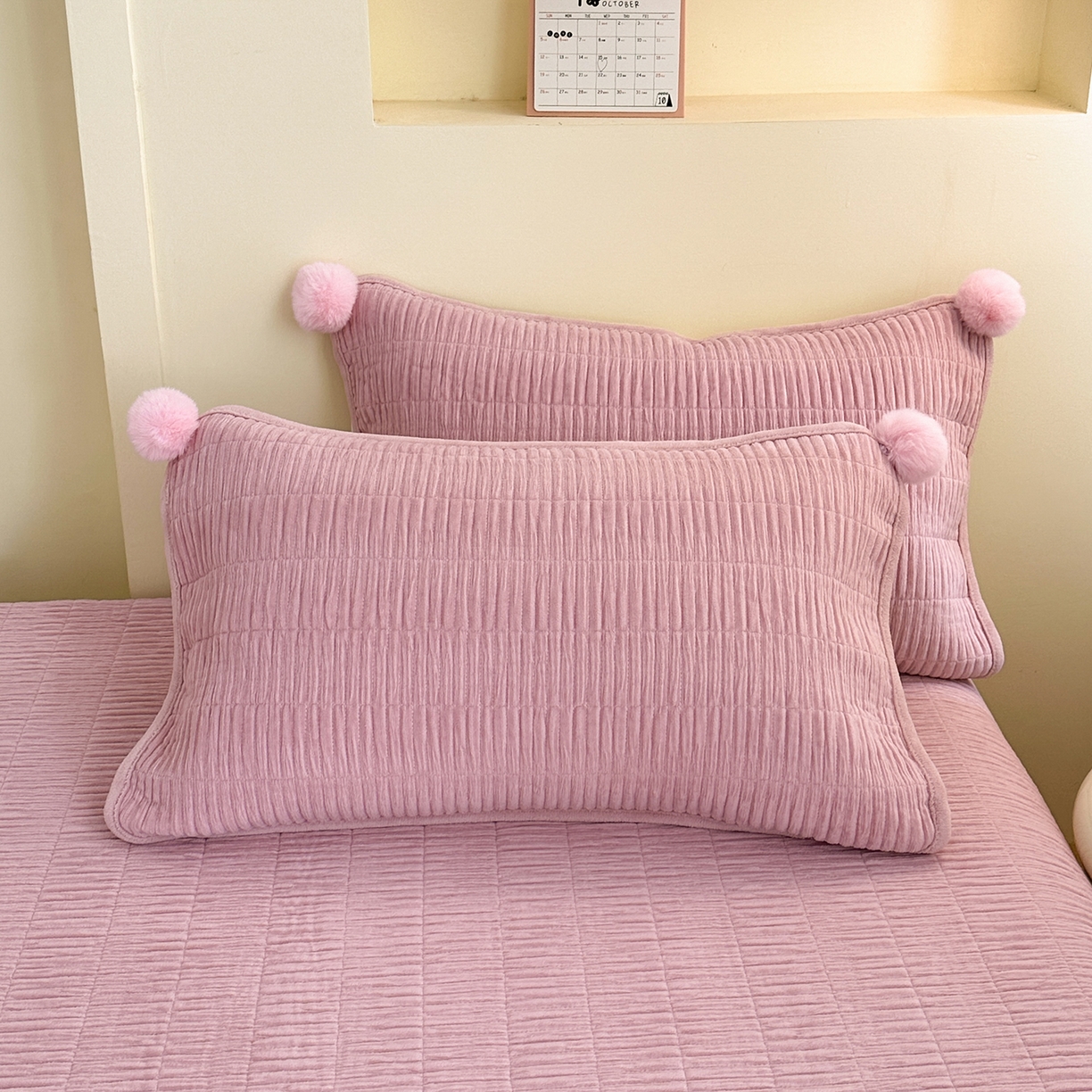 91家纺网 家纺一手货源 找家纺 寐居家纺 2025新款婴儿皱皱绒纯色床盖三件套 青岚-豆沙粉