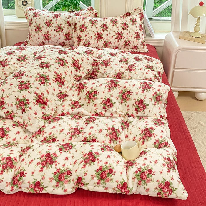 91家纺网 家纺一手货源 找家纺 （总）梦可莱家居 2025冬新款牛奶绒加厚保暖花边床盖四件套系列简单款