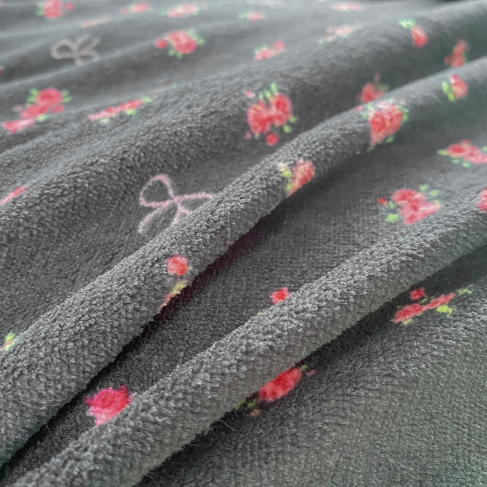 91家纺网 家纺一手货源 找家纺 梦可莱家居 2025冬新款牛奶绒加厚保暖花边床盖四件套系列简单款 满情AA