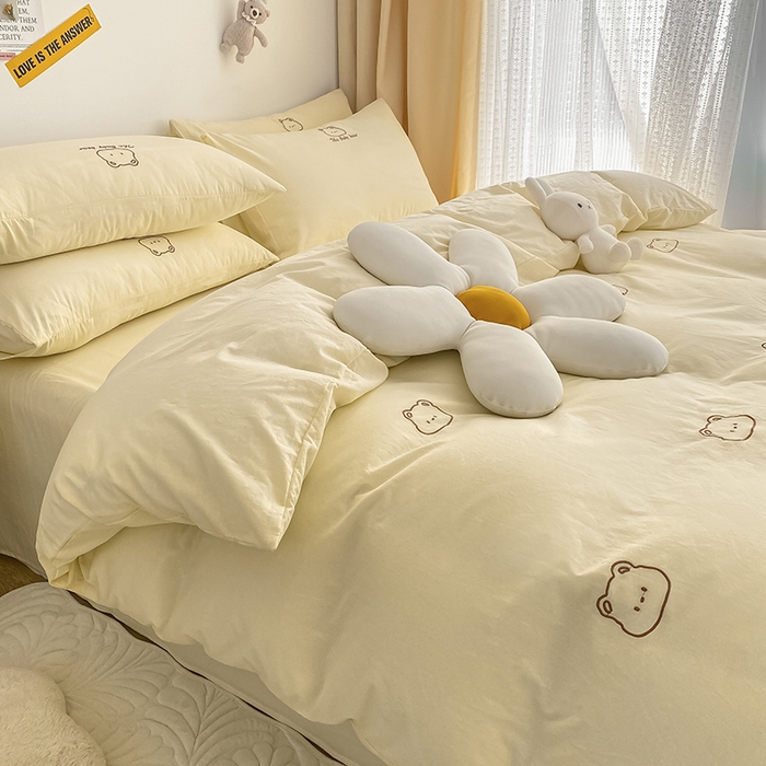 91家纺网 家纺一手货源 找家纺 琪格格纺织 2025新款40s全棉纯棉小熊绣花系列四件套 嘟嘟熊 奶油黄