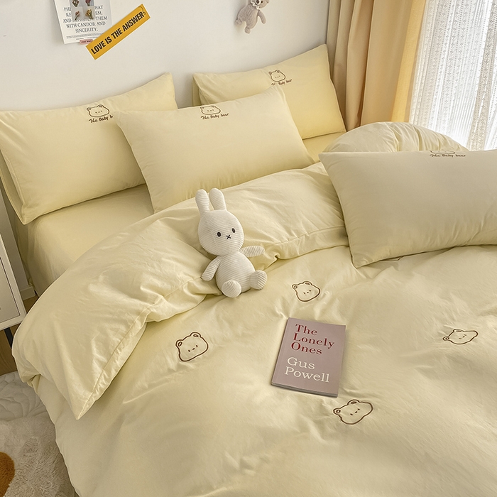 91家纺网 家纺一手货源 找家纺 琪格格纺织 2025新款40s全棉纯棉小熊绣花系列四件套 嘟嘟熊 奶油黄