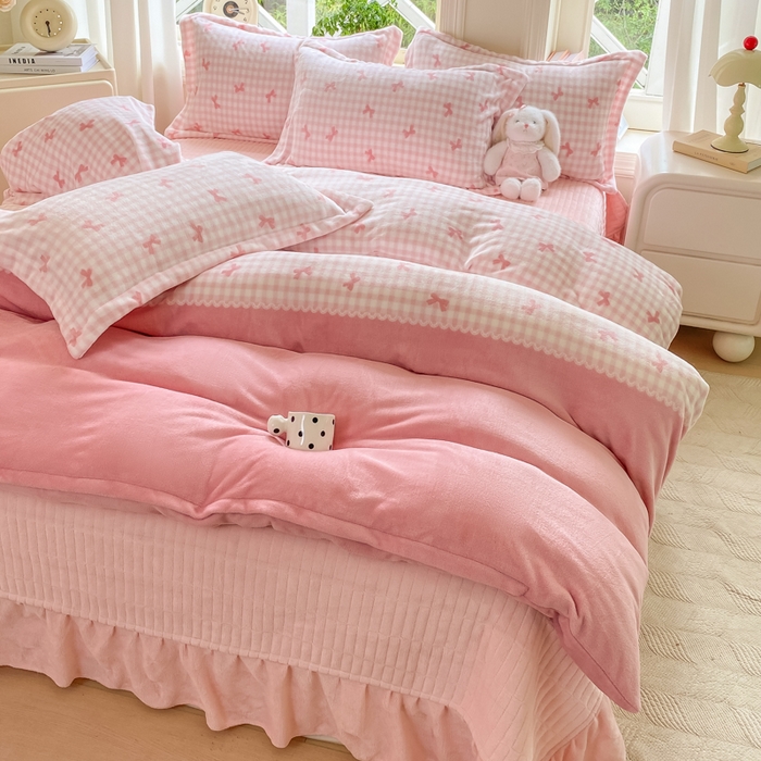 梦可莱家居 2025冬新款牛奶绒加厚保暖花边床盖四件套系列简单款 双拼蝴蝶粉