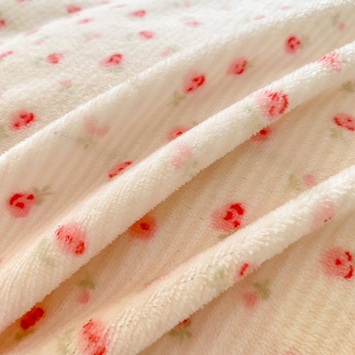 91家纺网 家纺一手货源 找家纺 梦可莱家居 2025冬新款牛奶绒加厚保暖花边床盖四件套系列简单款 小清新