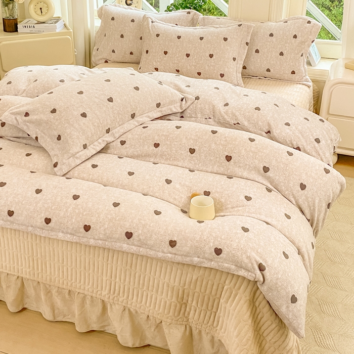 梦可莱家居 2025冬新款牛奶绒加厚保暖花边床盖四件套系列简单款 心心相印