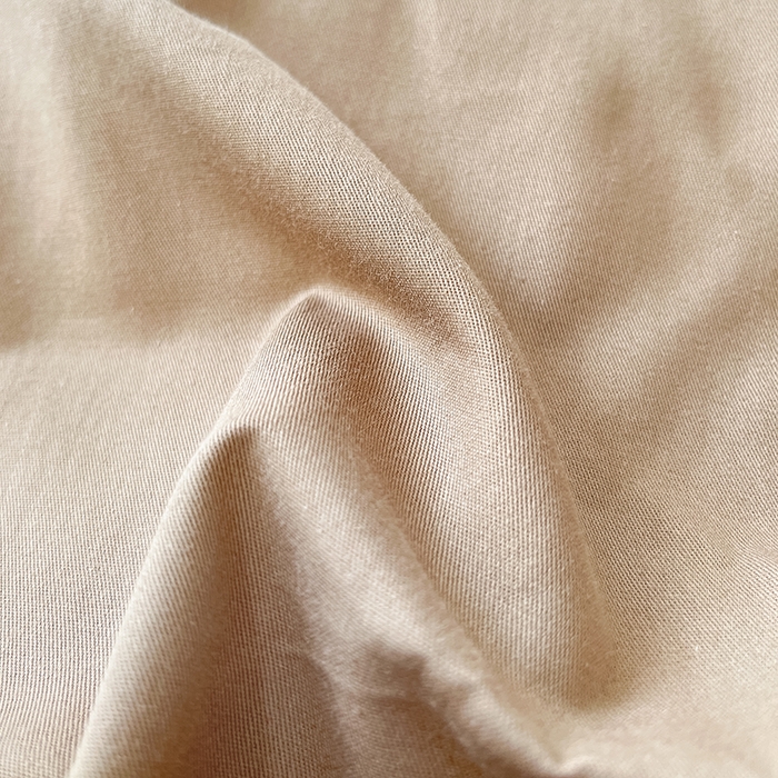 91家纺网 家纺一手货源 找家纺 琪格格纺织 2025新款40s全棉纯棉小熊绣花系列四件套 奶油熊 卡其配深灰