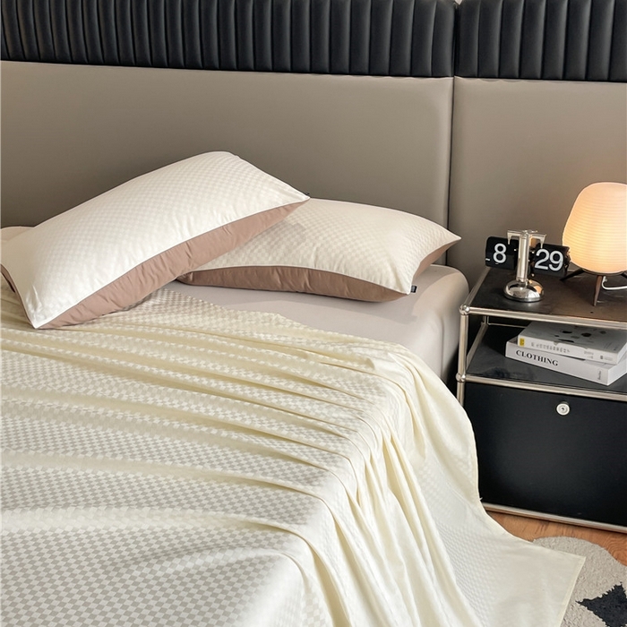 91家纺网 家纺一手货源 找家纺 琪格格纺织 2025新款60S长绒棉纯棉小方格单床单-单床笠 奶昔白-60S新疆长绒棉