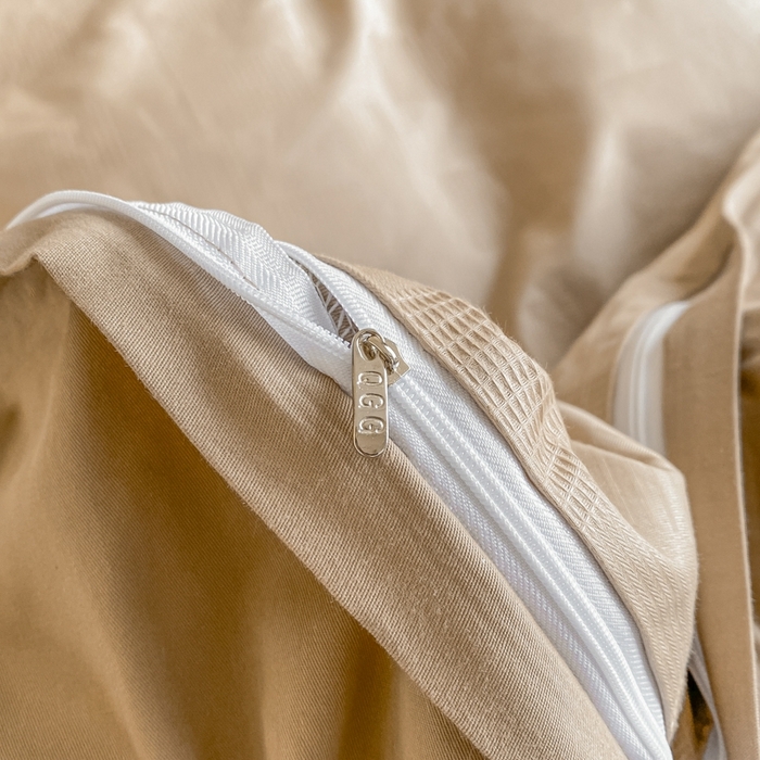 91家纺网 家纺一手货源 找家纺 琪格格纺织 2025新款60S长绒棉纯棉小方格四件套单被套 60长绒棉 简格亚麻棕