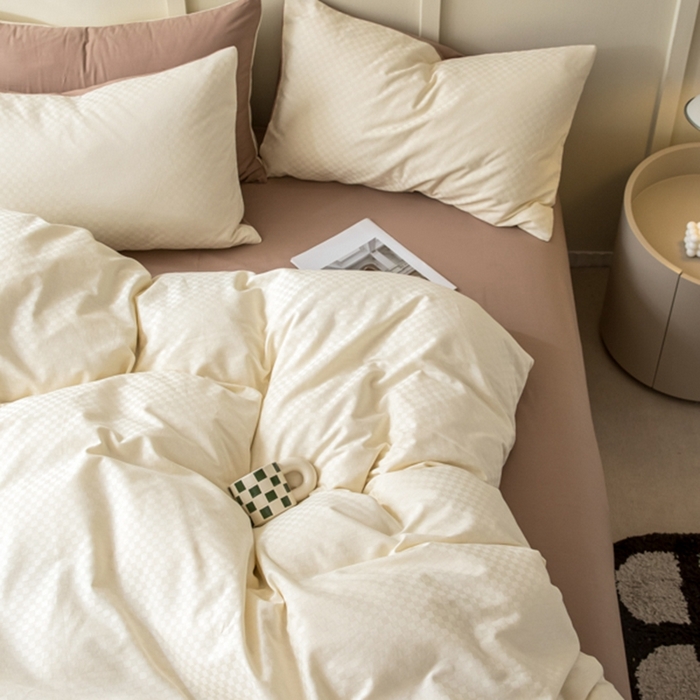 91家纺网 家纺一手货源 找家纺 琪格格纺织 2025新款60S长绒棉纯棉小方格四件套单被套 60长绒棉-奶昔白+摩卡棕