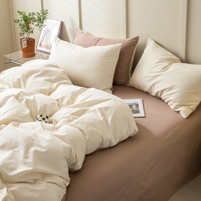 91家纺网 家纺一手货源 找家纺 琪格格纺织 2025新款60S长绒棉纯棉小方格四件套单被套 60长绒棉-奶昔白+摩卡棕