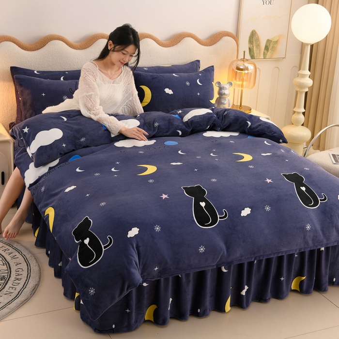 91家纺网 家纺一手货源 找家纺 （总）圣靓 2025新款高克重牛奶绒四件套印花床裙款