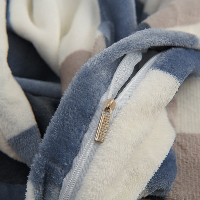 91家纺网 家纺一手货源 找家纺 圣靓 2025新款高克重牛奶绒四件套印花床裙款 简尚格调