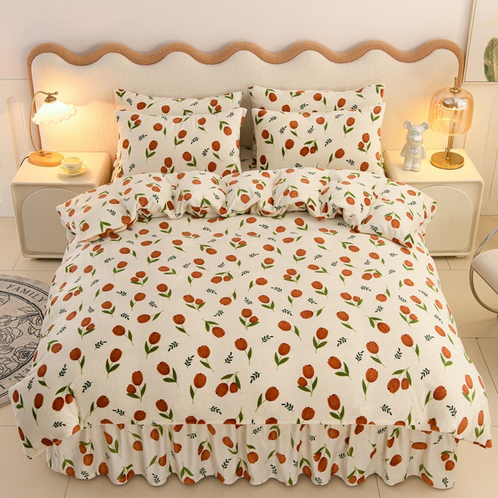 91家纺网 家纺一手货源 找家纺 圣靓 2025新款高克重牛奶绒四件套印花床裙款 最美伊人