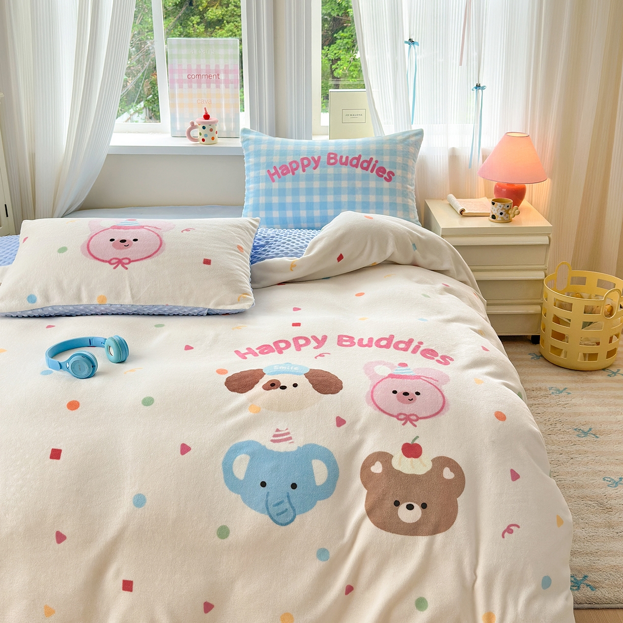 91家纺网 家纺一手货源 找家纺 （总）星期八 2025新款卡通大版牛奶绒豆豆绒数码印花四件套