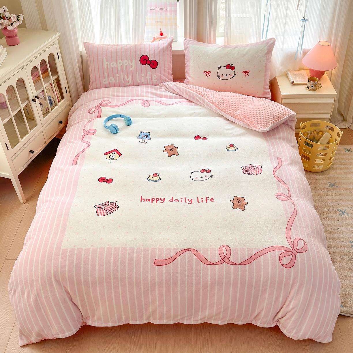 91家纺网 家纺一手货源 找家纺 （总）星期八 2025新款卡通大版牛奶绒豆豆绒数码印花四件套