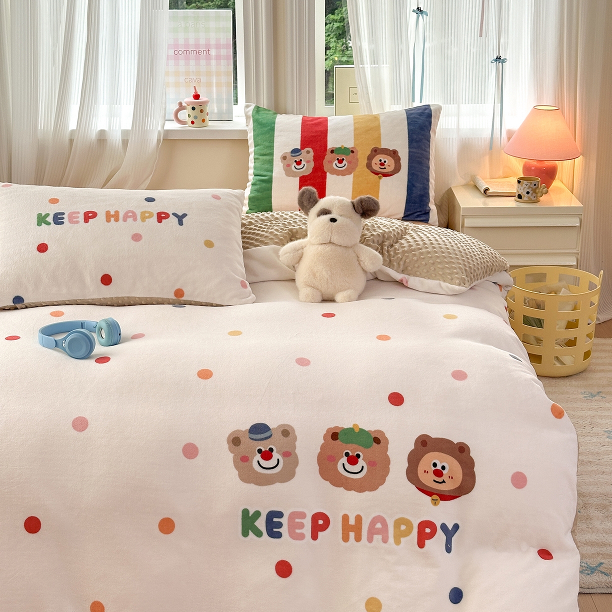 91家纺网 家纺一手货源 找家纺 星期八 2025新款卡通大版牛奶绒豆豆绒数码印花四件套 三只熊