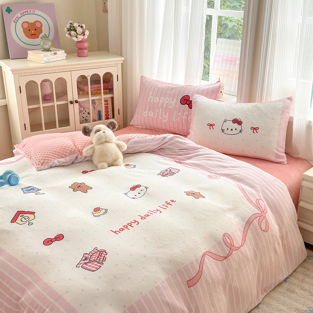 91家纺网 家纺一手货源 找家纺 星期八 2025新款卡通大版牛奶绒豆豆绒数码印花四件套 甜品猫咪