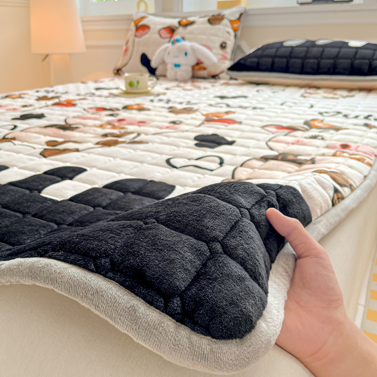 小叮当家纺仓储工厂店 2025新款牛奶绒夹棉印花床垫床护垫大床图 绒床垫-萌小牛