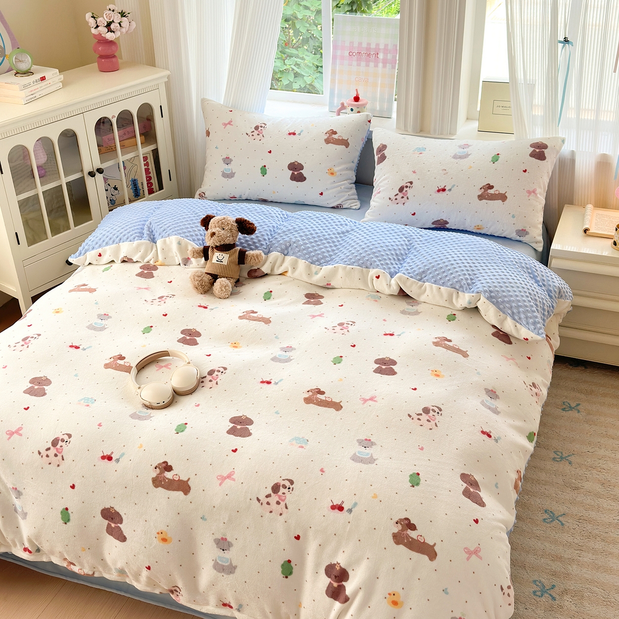 91家纺网 家纺一手货源 找家纺 星期八 2025新款卡通大版牛奶绒豆豆绒数码印花四件套 汪汪队