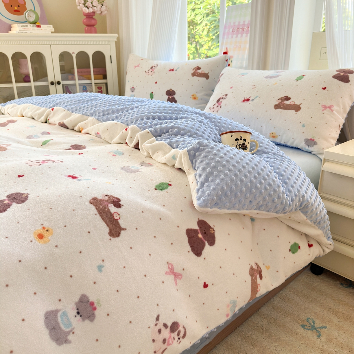 91家纺网 家纺一手货源 找家纺 星期八 2025新款卡通大版牛奶绒豆豆绒数码印花四件套 汪汪队