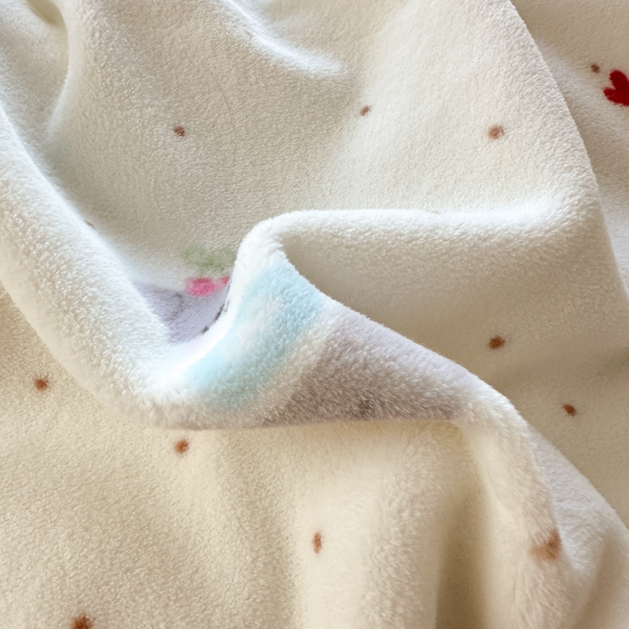 91家纺网 家纺一手货源 找家纺 星期八 2025新款卡通大版牛奶绒豆豆绒数码印花四件套 汪汪队