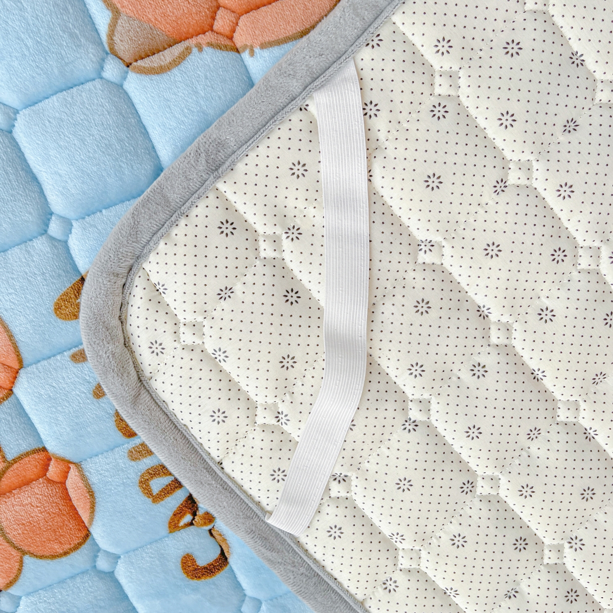 91家纺网 家纺一手货源 找家纺 小叮当家纺仓储工厂店 2025新款牛奶绒夹棉印花床垫床护垫大床图 绒床垫-奶茶屯屯蓝色