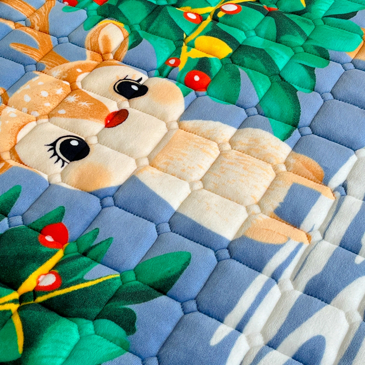 91家纺网 家纺一手货源 找家纺 小叮当家纺仓储工厂店 2025新款牛奶绒夹棉印花床垫床护垫大床图 绒床垫-圣诞小鹿蓝色