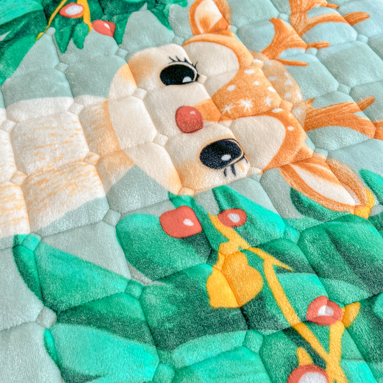 91家纺网 家纺一手货源 找家纺 小叮当家纺仓储工厂店 2025新款牛奶绒夹棉印花床垫床护垫大床图 绒床垫-圣诞小鹿绿色