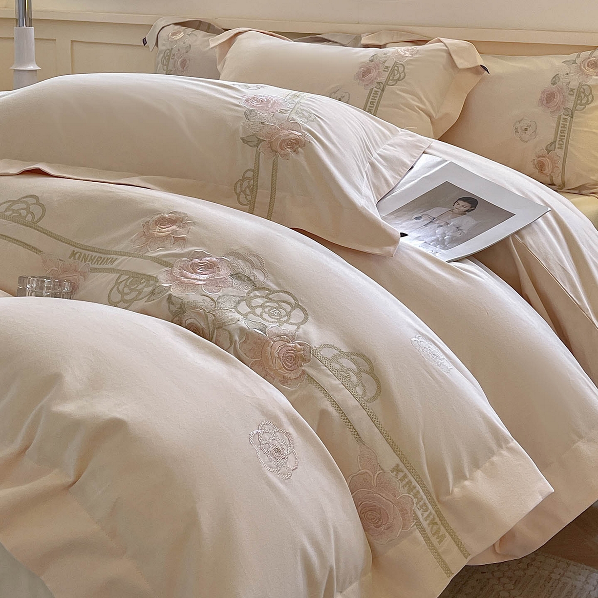 91家纺网 家纺一手货源 找家纺 （总） 秋冬季爆款A类加厚保暖全棉磨毛四件套纯棉被套重工刺绣床笠款轻奢高端床上用品