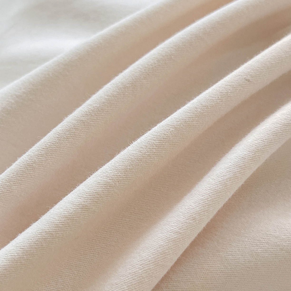 91家纺网 家纺一手货源 找家纺 （总） 秋冬季爆款A类加厚保暖全棉磨毛四件套纯棉被套重工刺绣床笠款轻奢高端床上用品