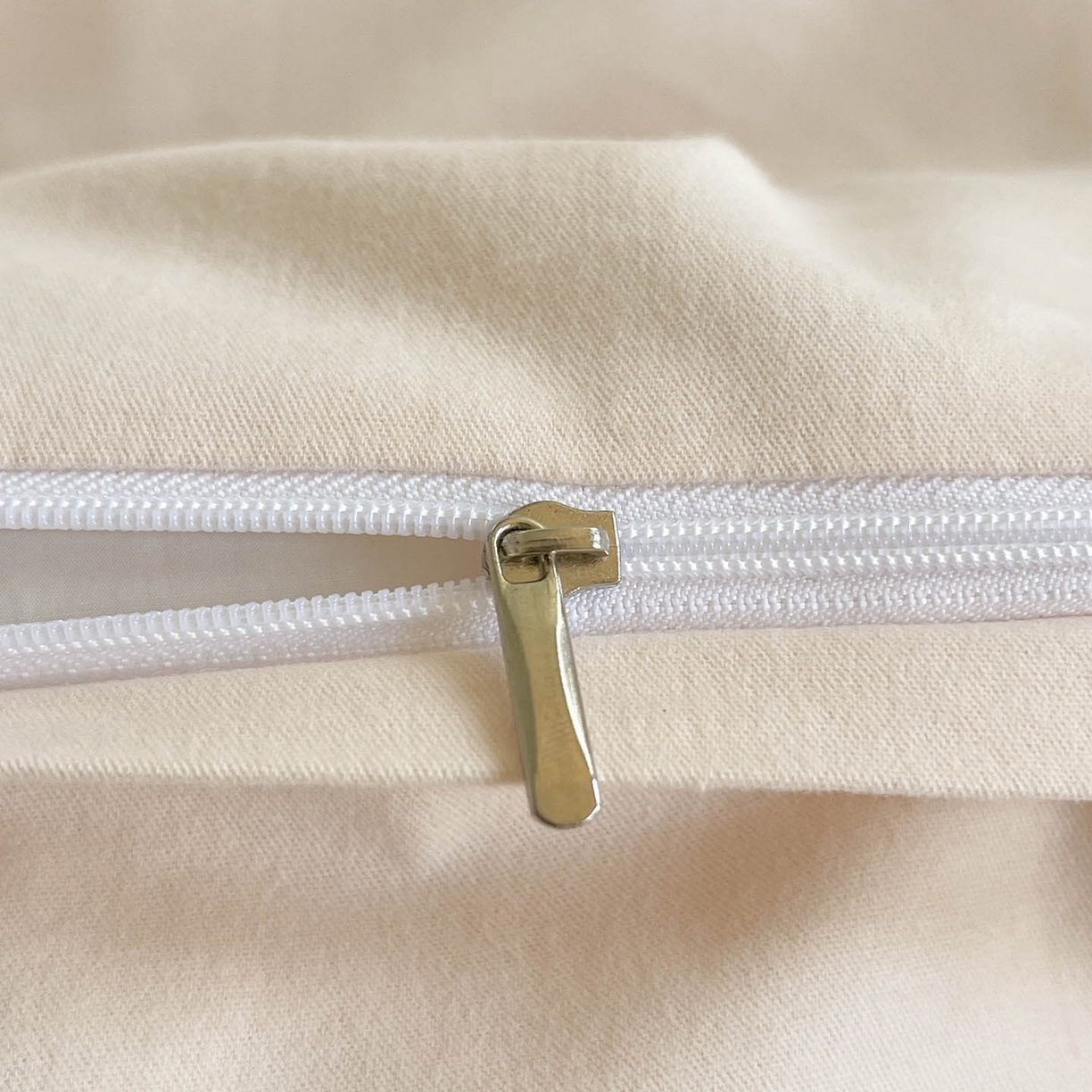 91家纺网 家纺一手货源 找家纺 （总） 秋冬季爆款A类加厚保暖全棉磨毛四件套纯棉被套重工刺绣床笠款轻奢高端床上用品