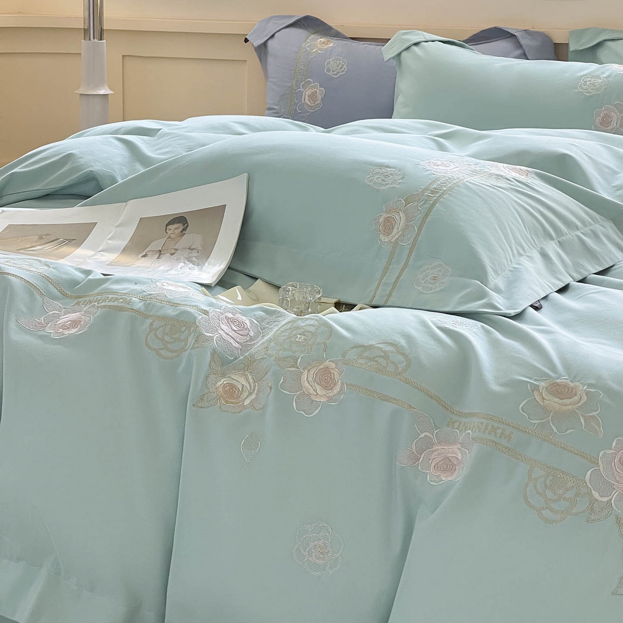 91家纺网 家纺一手货源 找家纺  秋冬季爆款A类加厚保暖全棉磨毛四件套纯棉被套重工刺绣床笠款轻奢高端床上用品 温莎-茶绿