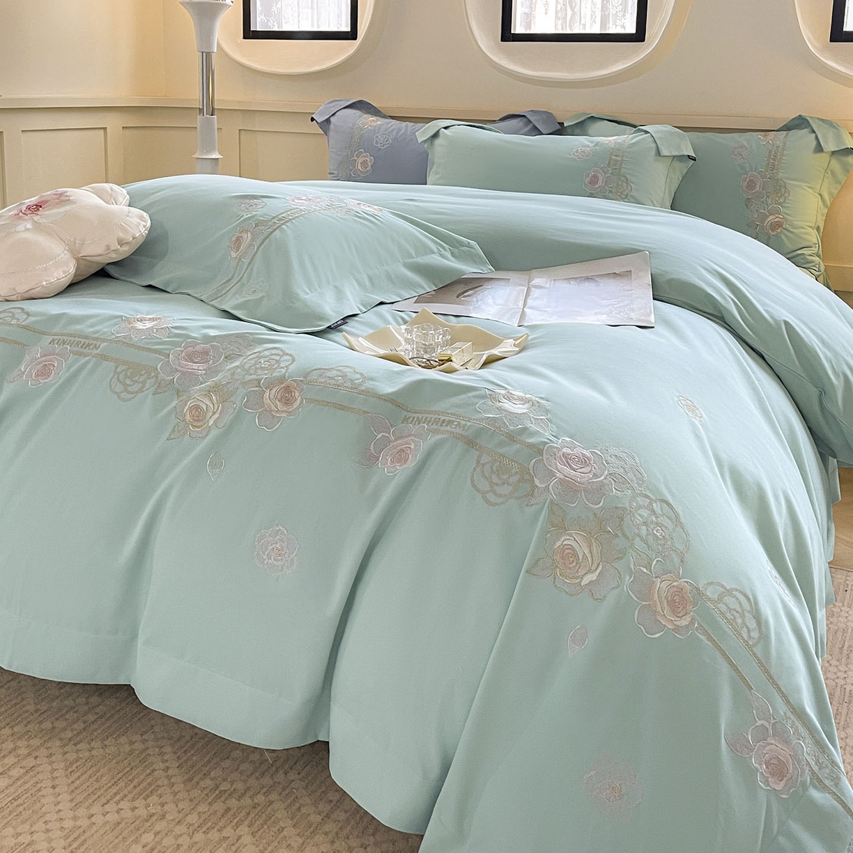 91家纺网 家纺一手货源 找家纺  秋冬季爆款A类加厚保暖全棉磨毛四件套纯棉被套重工刺绣床笠款轻奢高端床上用品 温莎-茶绿