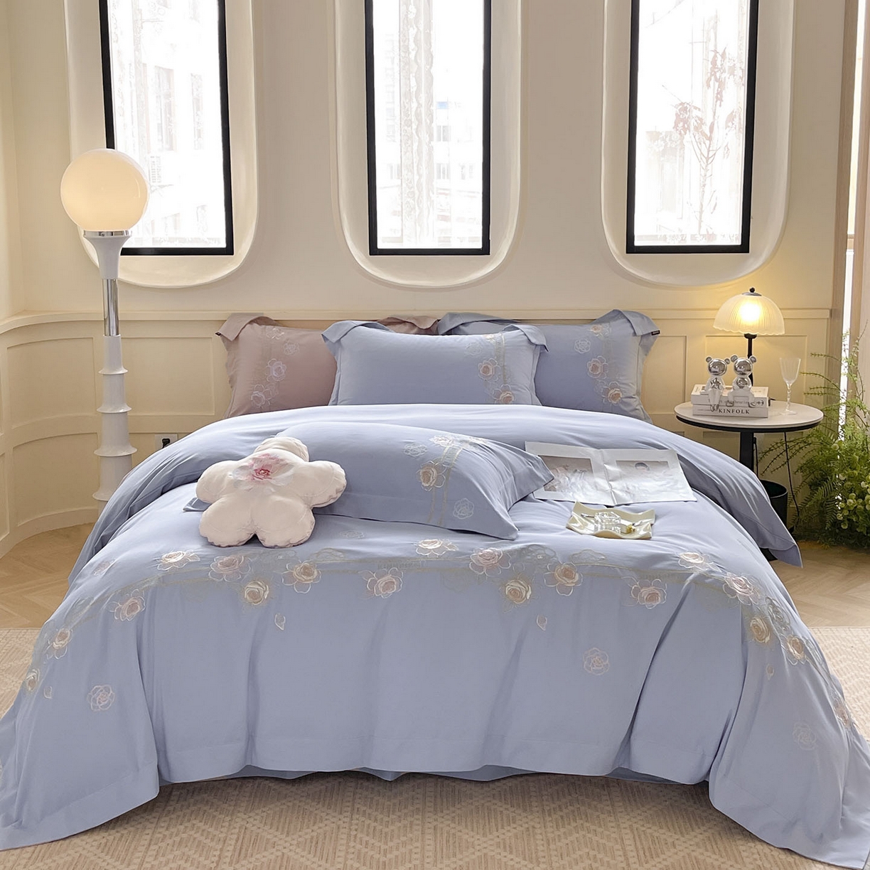 91家纺网 家纺一手货源 找家纺  秋冬季爆款A类加厚保暖全棉磨毛四件套纯棉被套重工刺绣床笠款轻奢高端床上用品 温莎-莓蓝