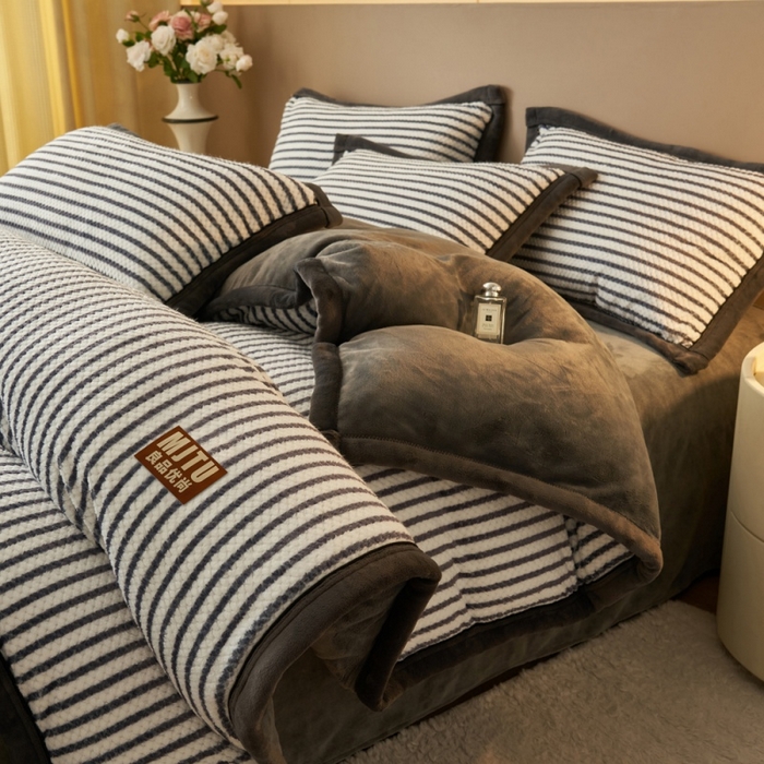 91家纺网 家纺一手货源 找家纺 （总）晨曦家纺 2025新款加厚贝贝绒牛奶绒四件套（暖光）