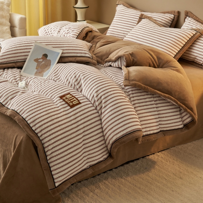 91家纺网 家纺一手货源 找家纺 晨曦家纺 2025新款加厚贝贝绒牛奶绒四件套（暖光） 贝贝绒-卡布奇诺咖