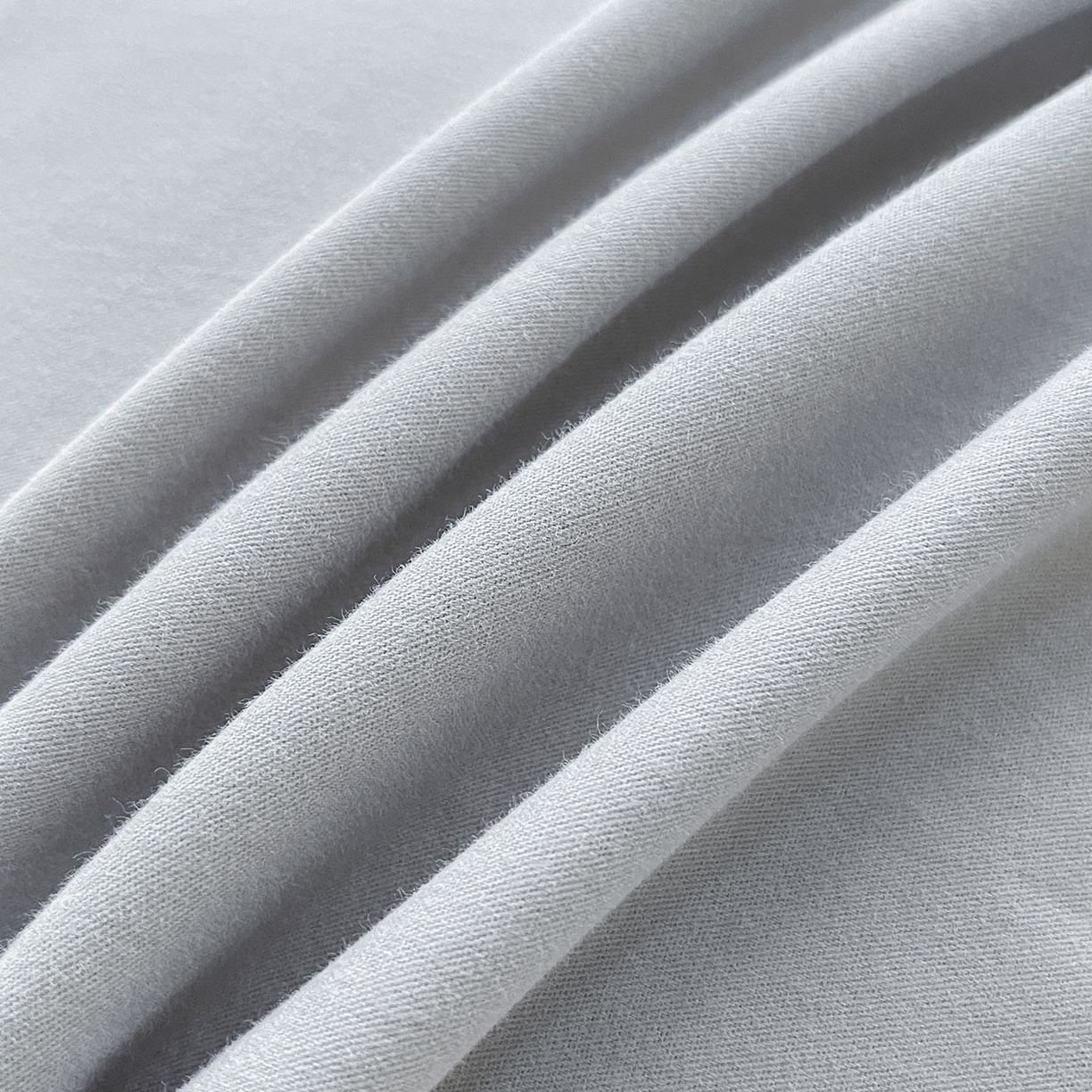 91家纺网 家纺一手货源 找家纺  秋冬季爆款A类加厚保暖全棉磨毛四件套纯棉被套重工刺绣床笠款轻奢高端床上用品 温莎-夜灰