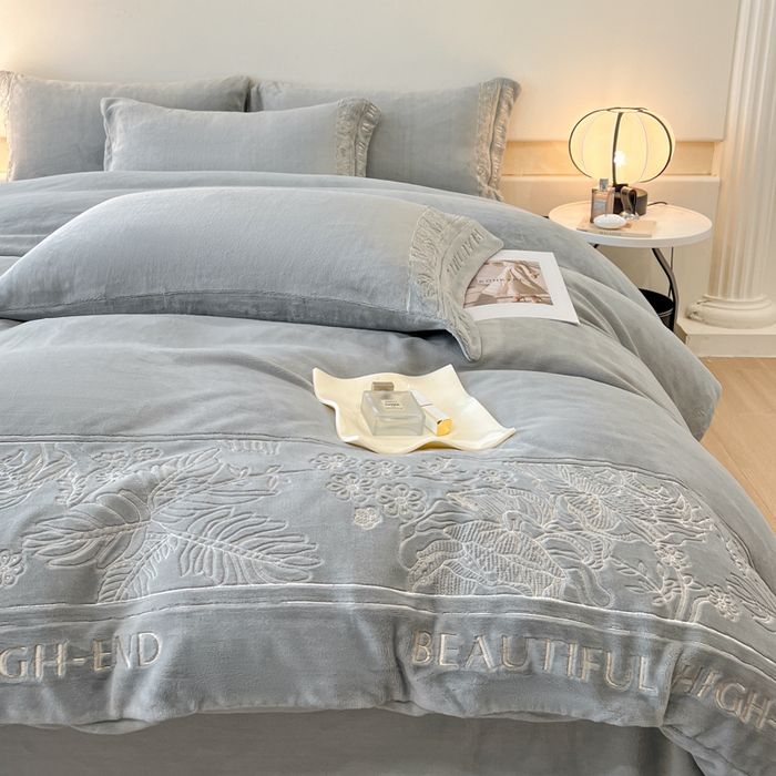 91家纺网 家纺一手货源 找家纺 （总）绒掌柜 2025新款冬季消光级柔滑细腻刺绣牛奶绒四件套（品质版权有买家秀）—清悦系列