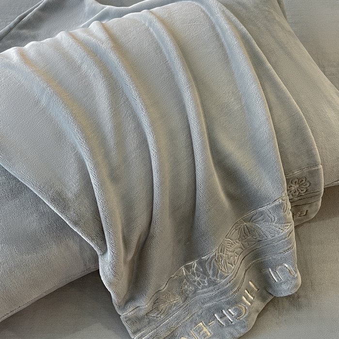 91家纺网 家纺一手货源 找家纺 （总）绒掌柜 2025新款冬季消光级柔滑细腻刺绣牛奶绒四件套（品质版权有买家秀）—清悦系列