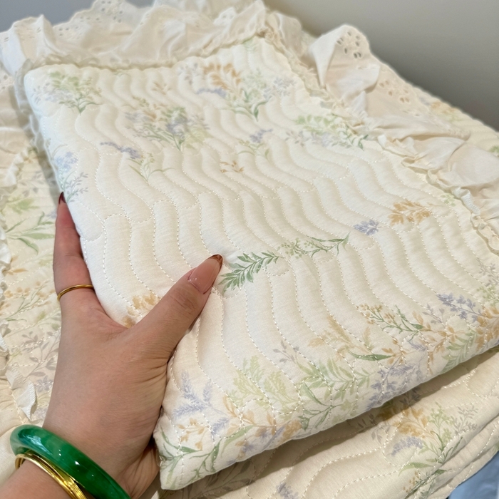 91家纺网 家纺一手货源 找家纺 奈萝家纺 2025新款全棉纯棉床盖三件套可配同款四季被同款被套 芳草恋