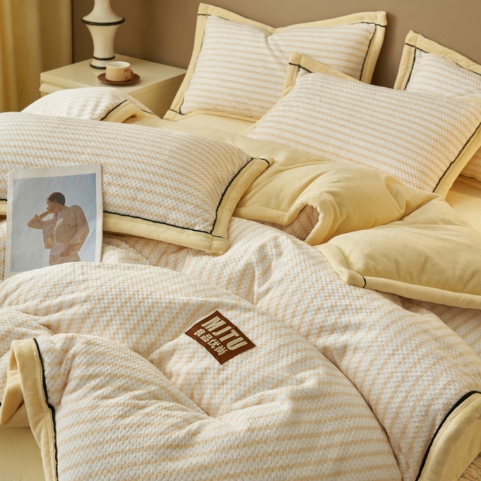 91家纺网 家纺一手货源 找家纺 晨曦家纺 2025新款加厚贝贝绒牛奶绒四件套（暖光） 贝贝绒-奶黄