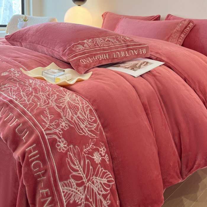 91家纺网 家纺一手货源 找家纺 （总）绒掌柜 2025新款冬季消光级柔滑细腻刺绣牛奶绒四件套（品质版权有买家秀）—清悦系列