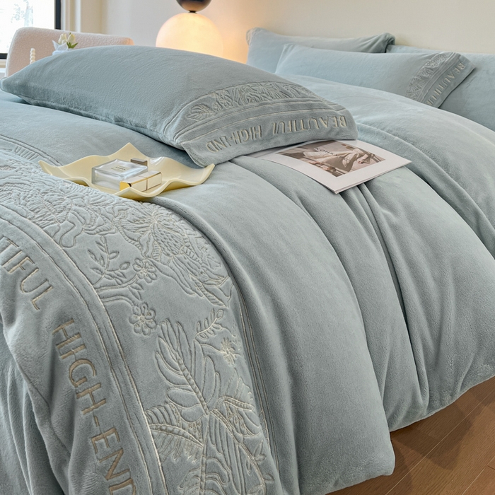 91家纺网 家纺一手货源 找家纺 （总）绒掌柜 2025新款冬季消光级柔滑细腻刺绣牛奶绒四件套（品质版权有买家秀）—清悦系列